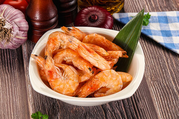 Steamed red prawn with spices