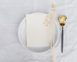 5x7 Wedding Menu Mockup with Dried Flower and Plate &ndash; Boho Flat Lay