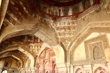 インド　ニューデリー　メヘローニ　