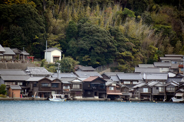 伊根の舟屋