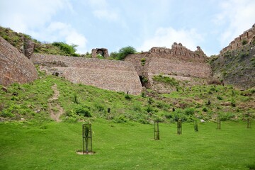 インド　ニューデリー　トゥルガーバード　公園