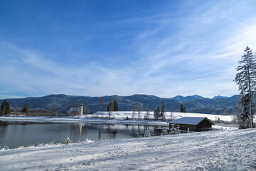 Winterliche Ruhe am  See