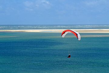 Parapente, Site protégé de la Dune du Pilat, Réserve du Banc d'Arguin, 33, Gironde, France