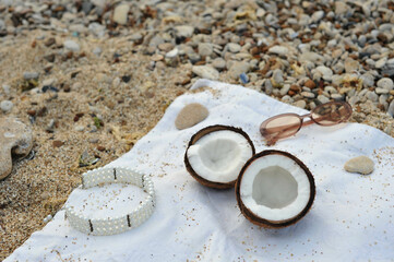 Photos of a vacation at sea. Beach photos from the resort.
