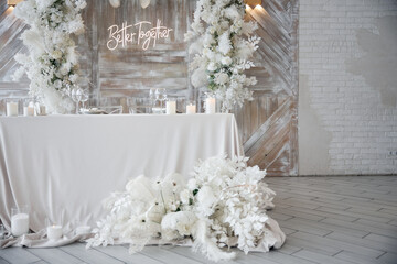 white wedding bouquet