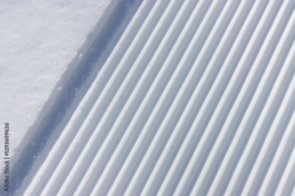 Wall mural diagonal groove line pattern in white textured snow background