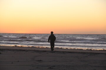 Naklejka premium amanhecer na praia barra do chuí, em santa vitória do palmar, rio grande do sul 