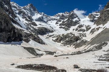 Randonn Printemps Dans Massif Des