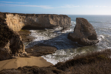 Obraz premium Shark fin cove on the coast of California.