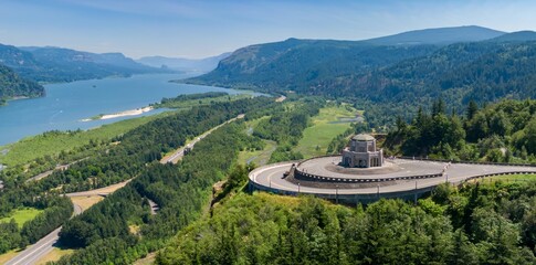 Panoramic view of the Historic Columbia River Highway, with the Vista House, a popular tourist destination. Scenic overlook offers stunning views of the Columbia River Gorge. Corbett, Oregon, USA
