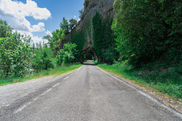Paisaje de los pirineos al norte de España, Europa.