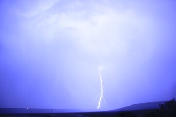 Lightning an Blue