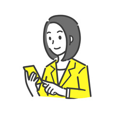 スマートフォンを操作する女性（スーツ）