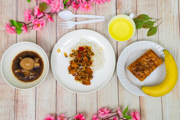 DEEP fried fish with herb & spicy sauce with rice