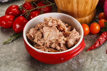 Canned tuna fish for salad