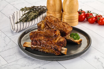 Baked beef ribs with marinade