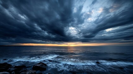 Fototapeta premium Stunning Sunset Over the Ocean with Dramatic Dark Clouds Creating a Visual Masterpiece : Generative AI