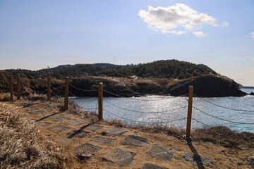 바다와 언덕이 어우러진 풍경 제주 제주시 한경면 용수리 올레길 12코스 생이기정