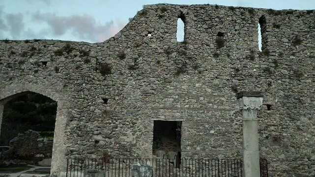 Pontone - Panoramica dai ruderi della Basilica di Sant'Eustachio