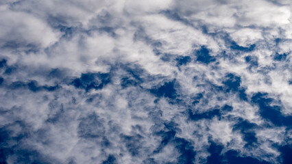 Obraz premium pattern blue day sky with white clouds