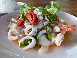 Yam Woon Sen Talay, Thai spicy glass noodle salad with seafood