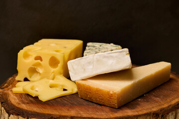 mixed of several types of cheese and fruit