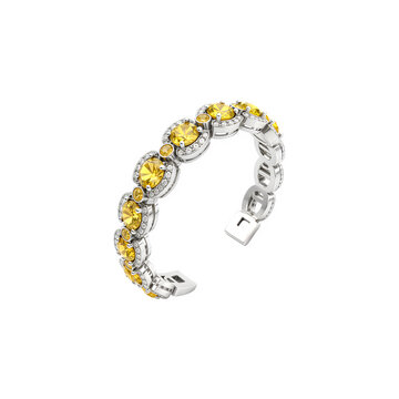 Silver bracelet with yellow diamonds on transparent background. Silver bracelet with topaz ​​png. Jewelry and gemstones