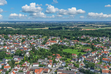 Ausblick auf die Gemeinde Offingen an Mindel und Donau im bayerisch-schwäbischen Donauried