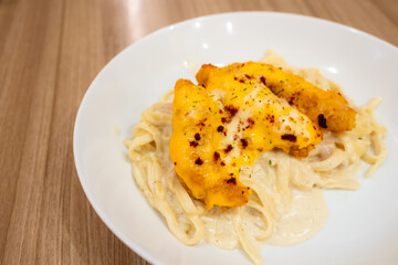 Creamy Carbonara Fettuccine