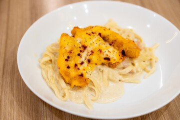 Creamy Carbonara Fettuccine