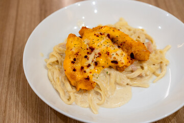 Creamy Carbonara Fettuccine