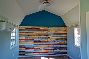 Pallet wall in a shed