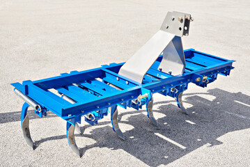 Agro-industrial cultivator