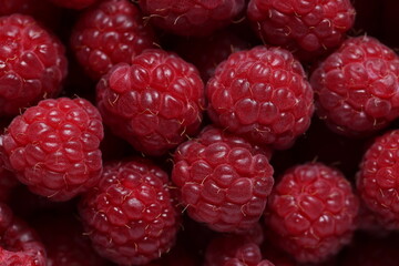 Close-Up of Fresh Ripe Red Raspberries with Detailed Texture and Vibrant Color