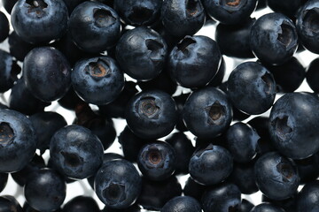 High-Quality Macro Photography of Fresh Blueberries with Detailed Texture