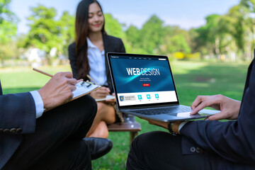 Website design software provide brisk template for online retail business and e-commerce
