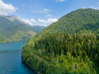 Bird's-eye view of the lake and mountains against the sky