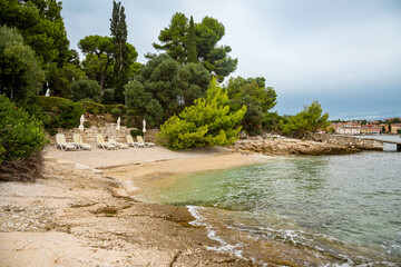 Bucht an der Adria Küste in der Nähe von Ronvinj
