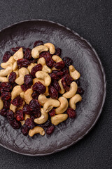 Mixture of roasted cashews and dried cranberries