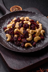 Mixture of roasted cashews and dried cranberries