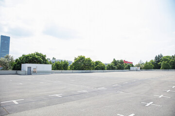 Empty park deck with surroundings