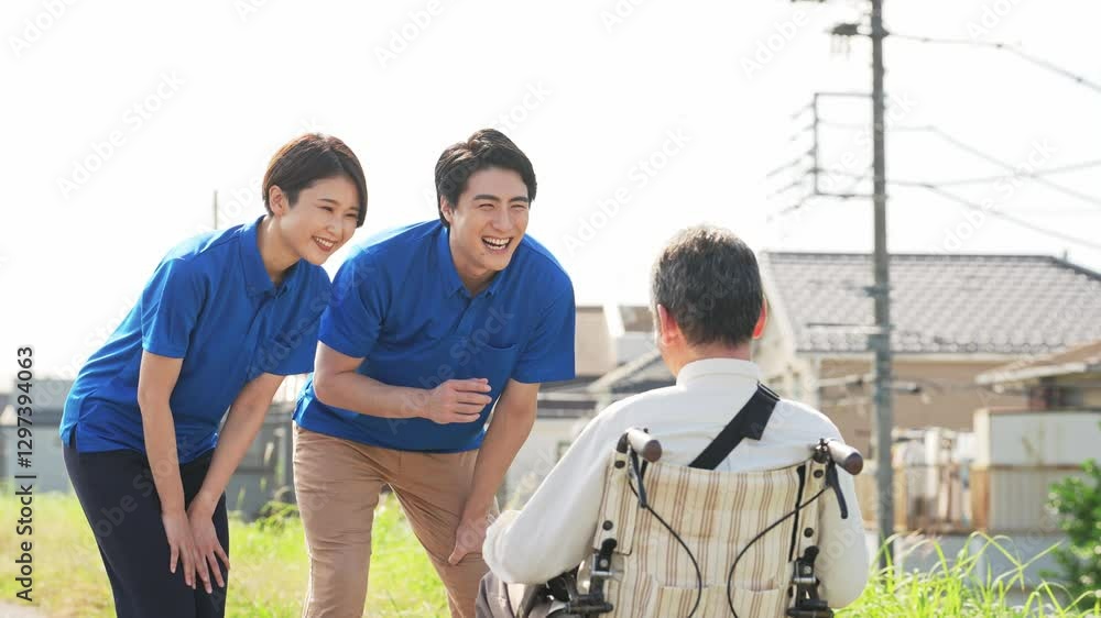 Aufkleber シニア、女性、介護福祉士、介護、散歩、車椅子、車いす、介護士、デイサービス、ヘルパー、高齢者、お年寄り、サポート、支援、外出、屋外、レク、男性、日本人、新緑、自然、公園、住宅街、笑顔、ポジティブ、応援、会話、励ます、青空、コピースペース、ボランティア、フレイル、サルコペニア、健康、ヘルスケア、障害、障がい者、老人ホーム、ウェルネス、福祉、デイケア、施設、資格、談笑、リハビリ、ホームヘルパー、ライフ