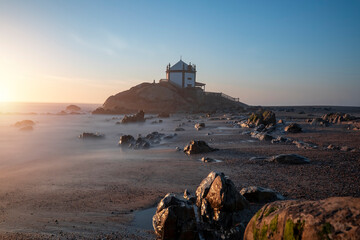 Senhor da pedra beach, Miramar (Portugal)