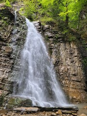 Obraz premium Beautiful view of the Manyava waterfall
