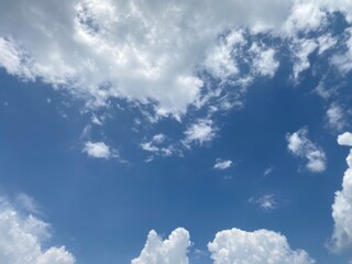 Obraz premium blue sky with clouds