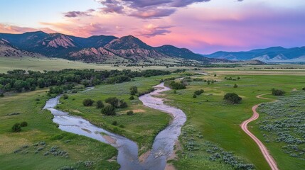 Naklejka premium Inviting River Trails Under Golden Hour Lighting
