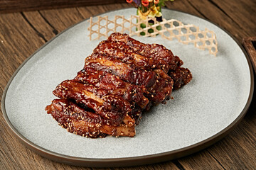 Cumin-flavored grilled pork ribs