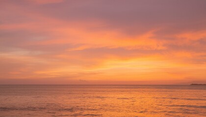 Naklejka premium 바다에서 보는 저녁 노을