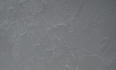 ダークグレーの質感のある壁面