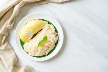 Durian sticky rice on plate